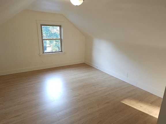 5th image of 4032 Catherine Ave #2