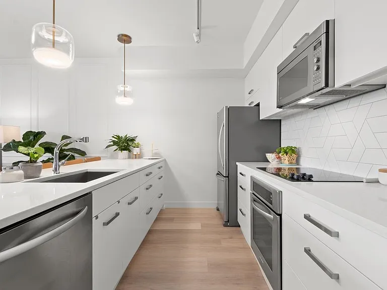 3333 Main St #421 — Photo 8