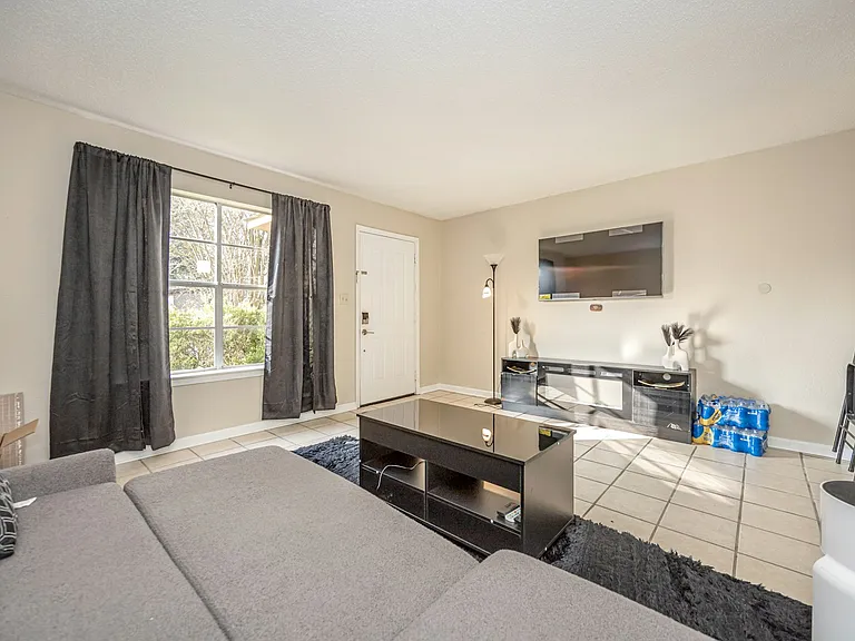 3801 Lanier Ave #C — Photo 7