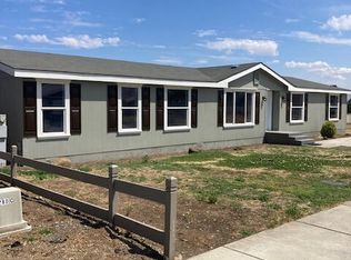 6001 Crestfields Rd, Yakima, WA 98903