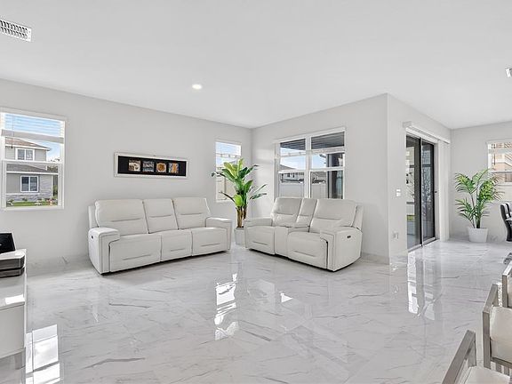 3rd image of 4131 Tree Swallow Trl