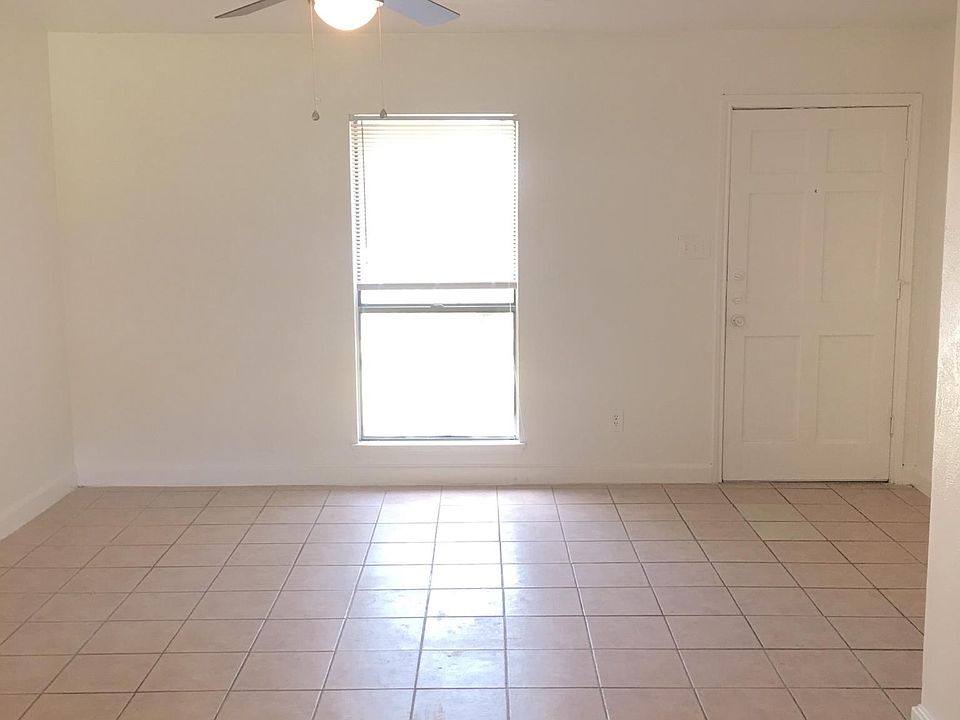1st image of 710 Stonewall Dr