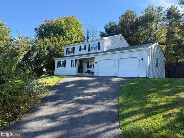 36 Lamberts Ln, Coatesville, PA 19320