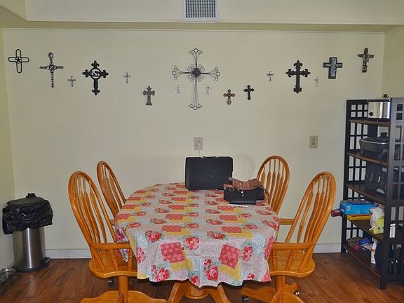 3rd image of 121 County Road 138a