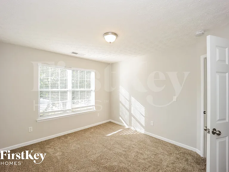 110 Magnolia Walk Ln — Photo 12