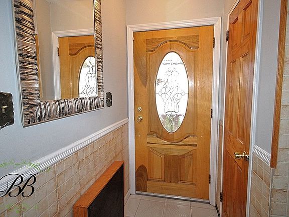 2nd image of 1305 E 59th St