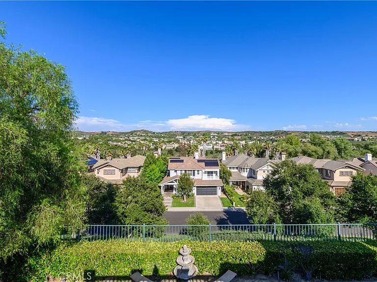 16 Pegasus Dr — Photo 36