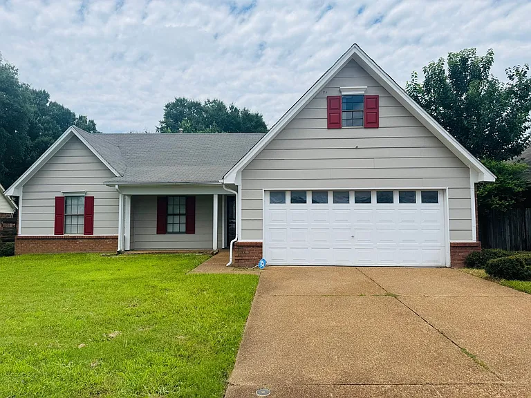 7822 Guthrie Ln — Photo 1