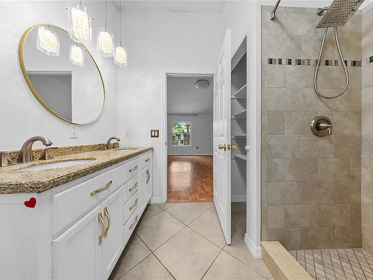 308 Silver Pine Dr — Photo 16