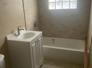 5129 N 84th St APT 2, Milwaukee, WI 53225