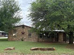 210 Jones Rd, Graford, TX 76449