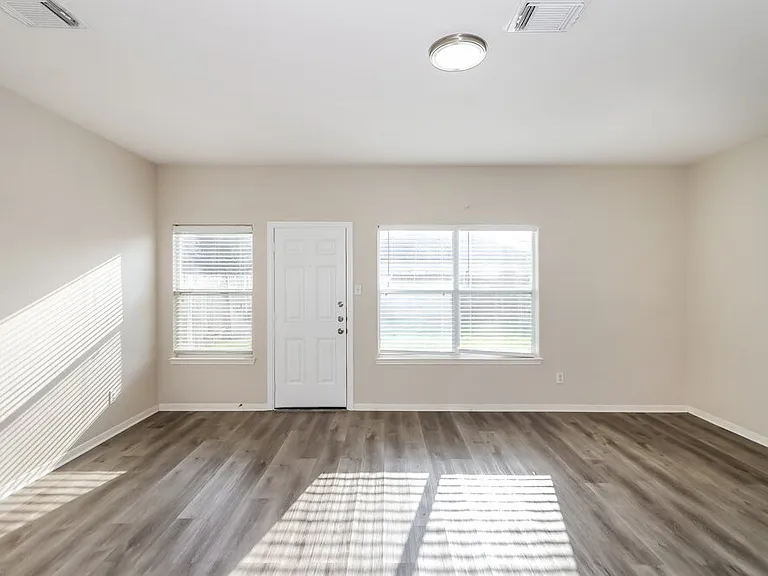 2723 Durham Chase Ln — Photo 6