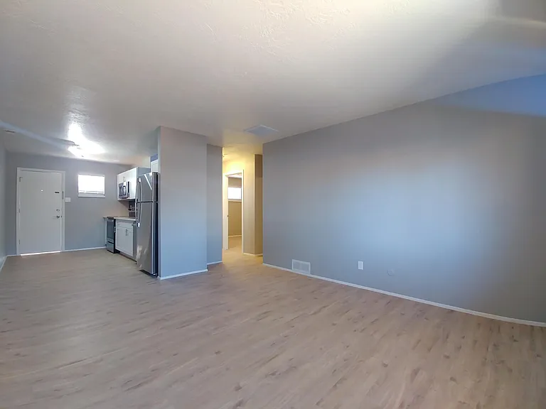 Contemporary, Loaded 2 Bed 2 Bath Apartment on Conchas Park — Photo 20