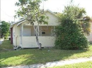 1864 29th St, Sarasota, FL 34234