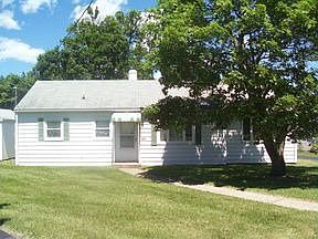 1st image of 131 Catalpa Dr