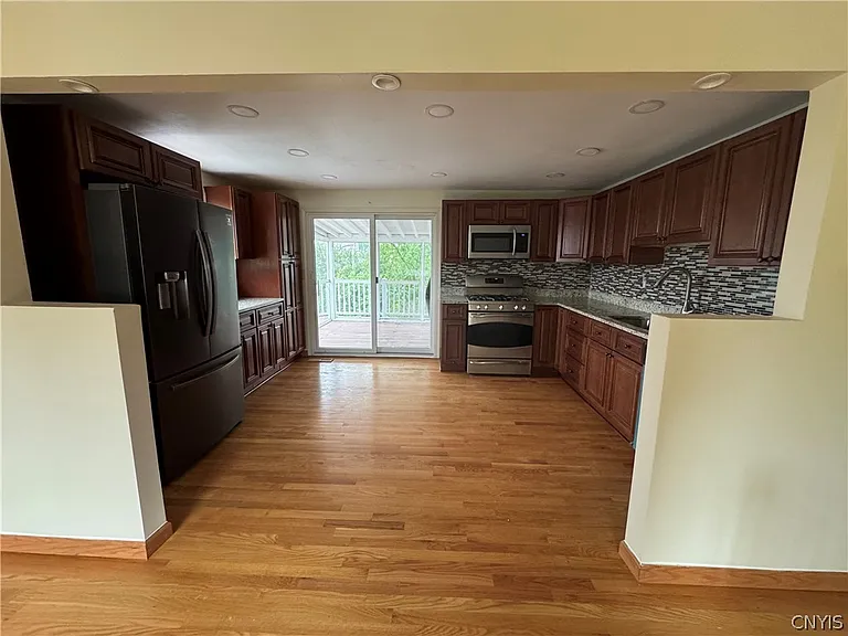 4748 Haverton Ln — Photo 12