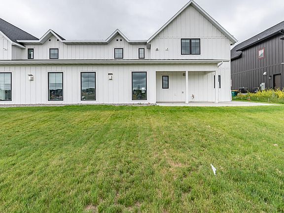 3rd image of 4013 Ivory Ln