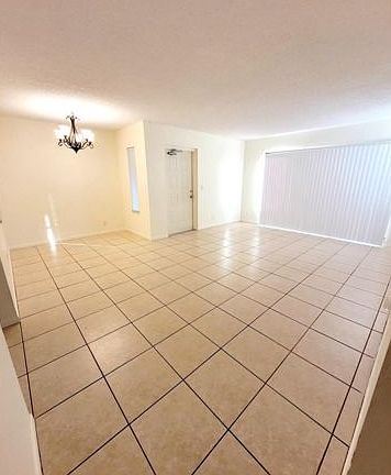 3rd image of 1003 Green Pine Blvd APT A1
