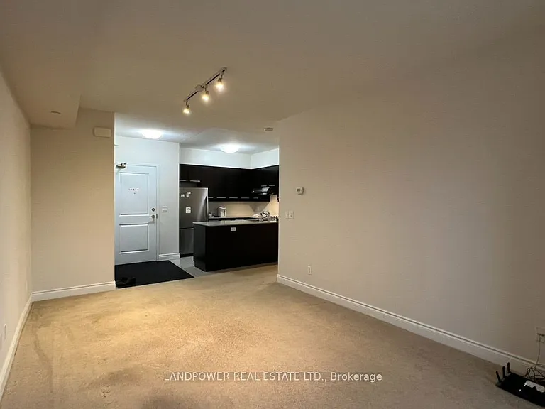 11211 Yonge St #A-306 — Photo 14