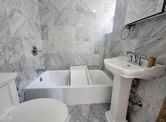 Rented by Gold & Appel Realty Corp | media 15