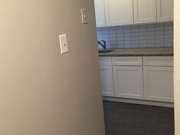 3rd image of 3310 Kossuth Ave APT 22