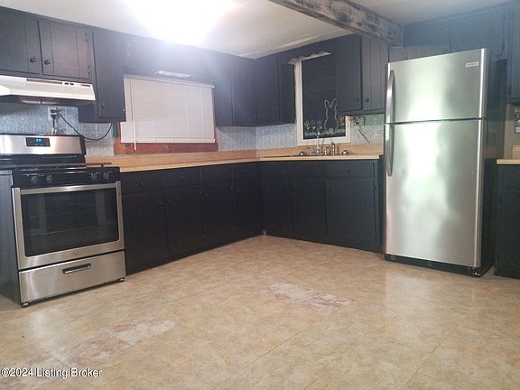 4th image of 2220 Chapeze Ln