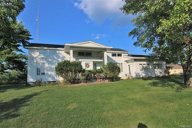 5233 McCandlish 1.jpg