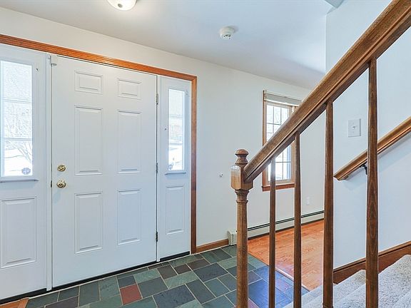 4th image of 21 Carp Rd