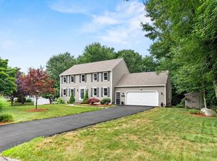 7 Rachael Cir, Franklin, MA 02038