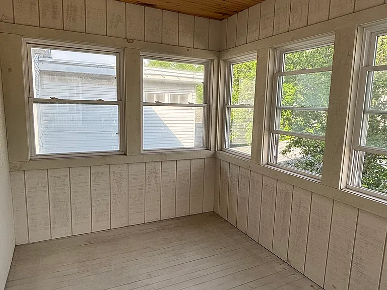 screened in back porch