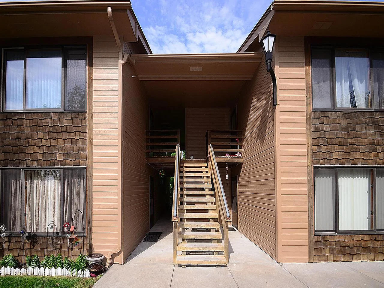 2 bed, 850 sqft, $1,025 — Photo 3