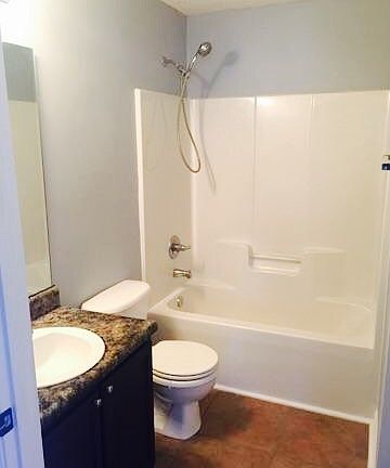 Second bathroom 