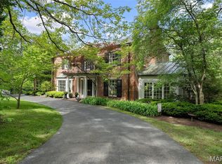 1 Oakleigh Ln, Saint Louis, MO 63124