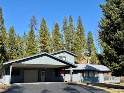 400 Black Bear Dr, Seeley Lake, MT, 59868