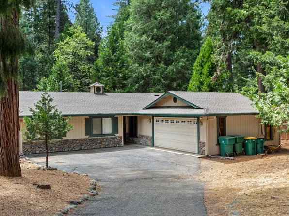 5615 Lupin Ln, Pollock Pines, CA 95726