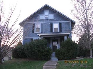 203 E Cooper St, Slippery Rock, PA 16057