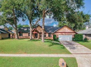 2131 Palm View Dr, Apopka, FL 32712