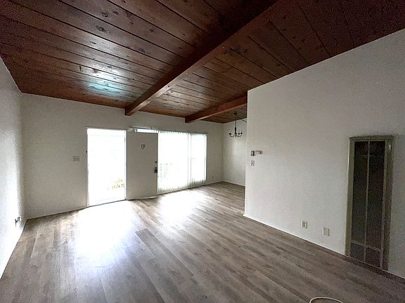 3rd image of 4122 Deeboyar Ave #56F449733
