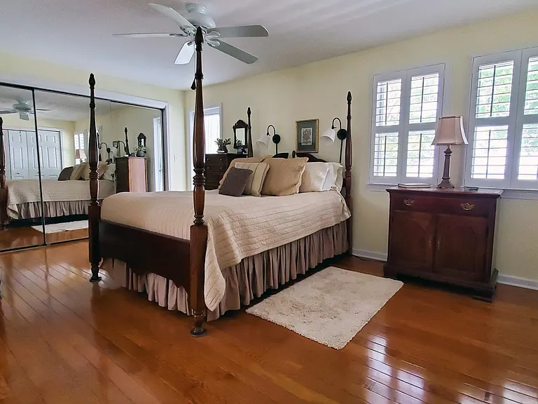 8756 Lake Shore Rd — Photo 16