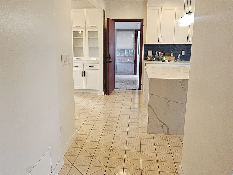 59 Sterling Ave #2 — Photo 11