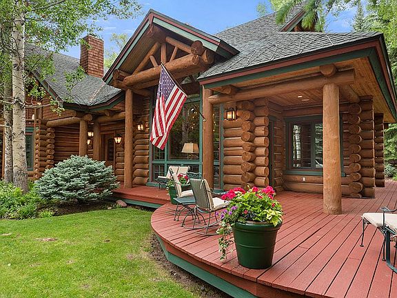 Front and side porch/deck