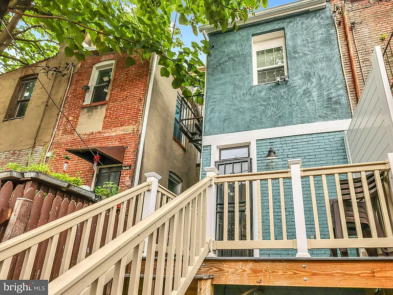 555 Presstman St — Photo 37