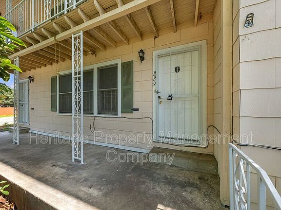 4th image of 229 Alexander Hamilton Dr #1