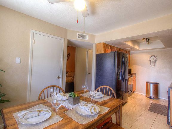5th image of 1952 E Edgewood Cir