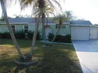 1310 SE Vestridge Ln, Port Saint Lucie, FL 34952