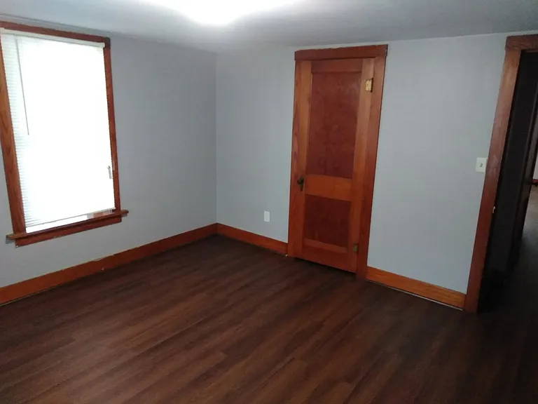 220 S Hugh St — Photo 3