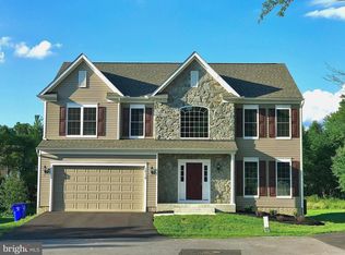 10110 Lily Pond Dr, Laurel, MD 20723