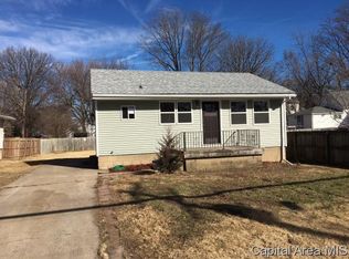 941 Griffiths Ave, Springfield, IL 62702