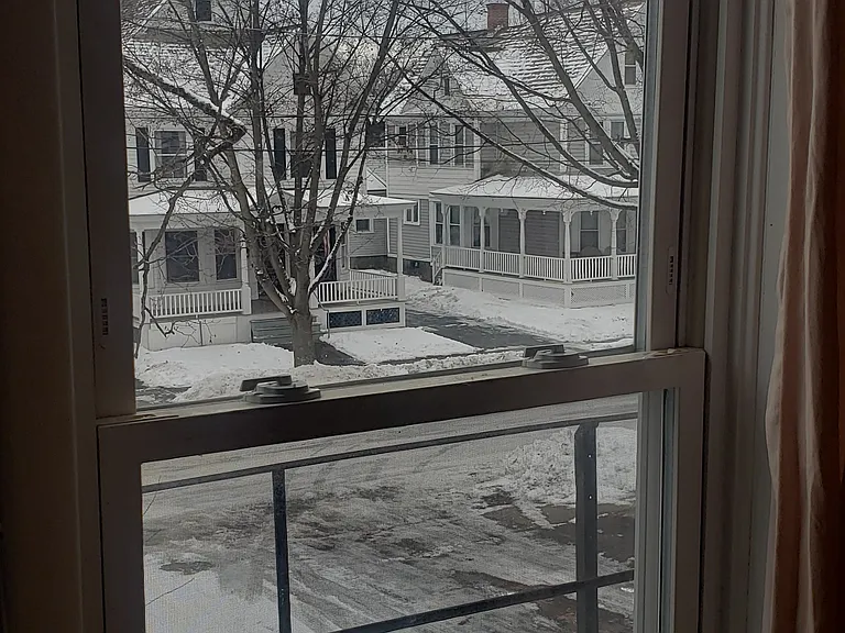 Grove Ave — Photo 29