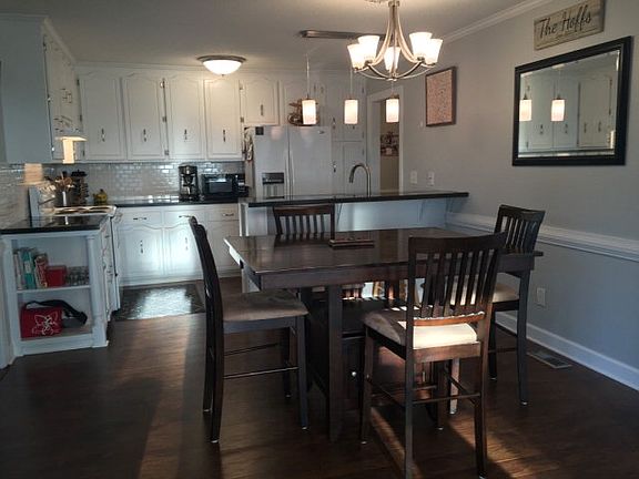 5th image of 301 Saddlewood Dr